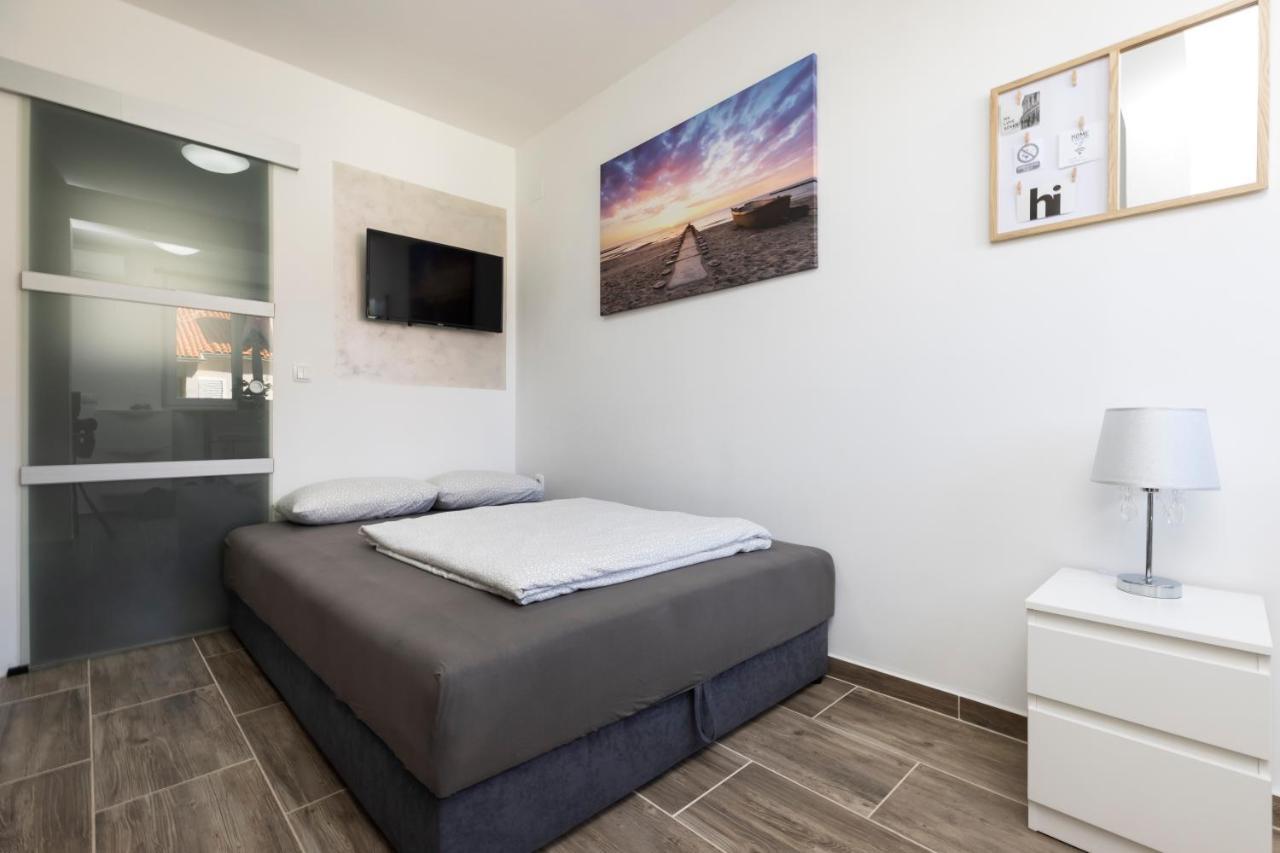 Studio Apartment Pinetree - Mali Lošinj Exterior foto